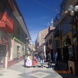 Puno - La rue piétonnière du centro