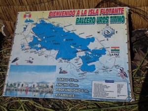 Uros - il y a 65 îles flottantes réparties sur le Lac (Bolivie et Pérou)