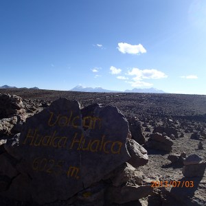 Arequipa - Tour au Cañon del Rio Colca: l'arrêt au retour à 4900m où on voit tous les volcans entourant la régions...